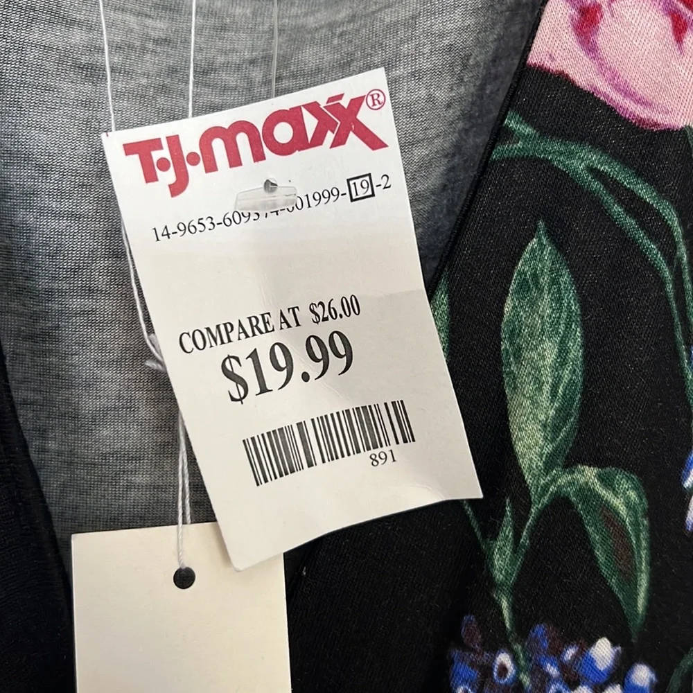 Dress - Picture 2 of 2